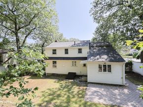 88 Fox Meadow Ln, Dedham MA 02026
