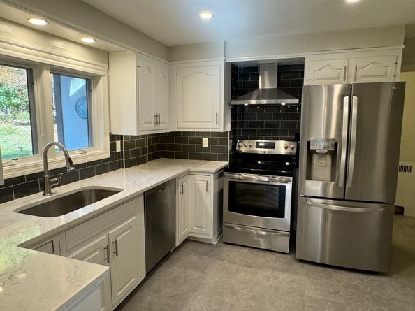 3 Old English Rd, Worcester MA 01609