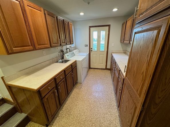 3 Old English Rd, Worcester MA 01609