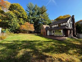 3 Old English Rd, Worcester MA 01609