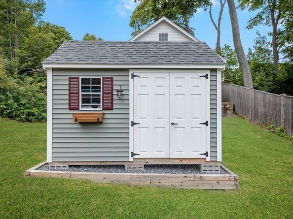 13 Ship Street, Hingham MA 02043
