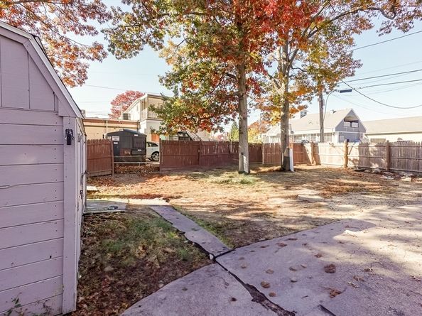5 Oliver St, Randolph MA 02368