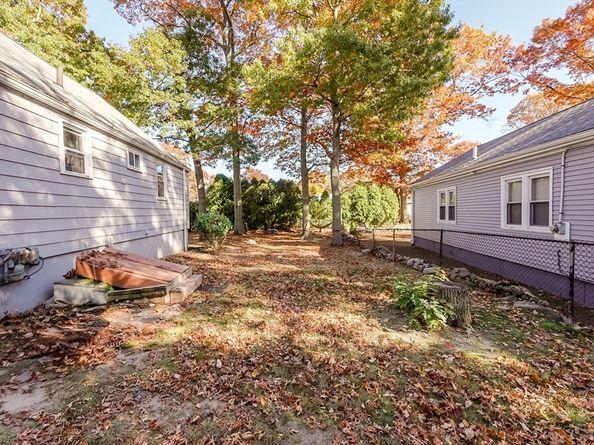 5 Oliver St, Randolph MA 02368