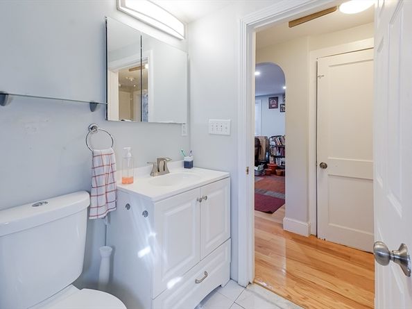 5 Oliver St, Randolph MA 02368