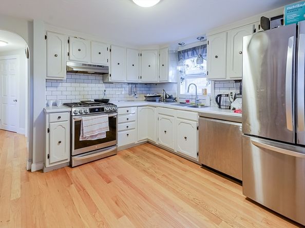 5 Oliver St, Randolph MA 02368