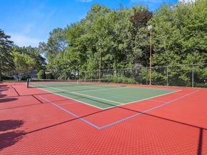 39 Pointe Rok Drive 39, Worcester MA 01604