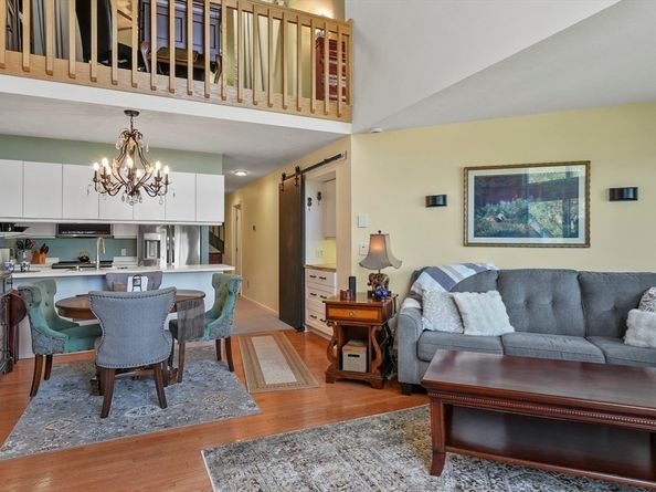 39 Pointe Rok Drive 39, Worcester MA 01604