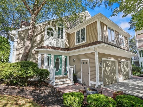 39 Pointe Rok Drive 39, Worcester MA 01604