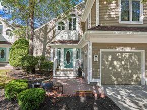 39 Pointe Rok Drive 39, Worcester MA 01604