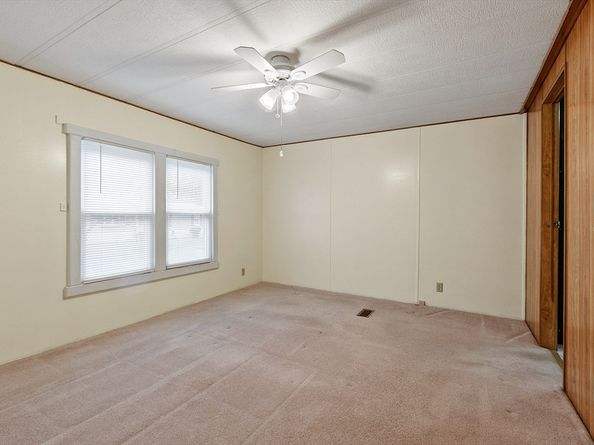 58 Earl Drive, Athol MA 01331