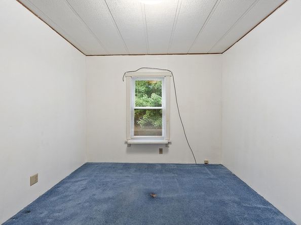 58 Earl Drive, Athol MA 01331