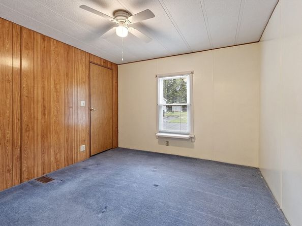 58 Earl Drive, Athol MA 01331