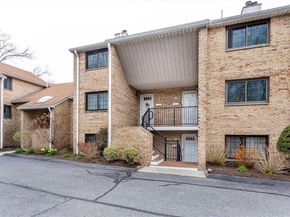 194 Washington St J, Canton MA 02021