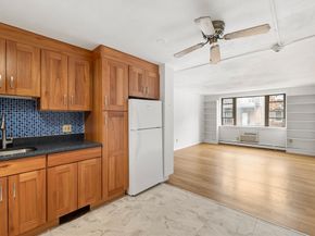 70 Jamaicaway 16, Boston MA 02130