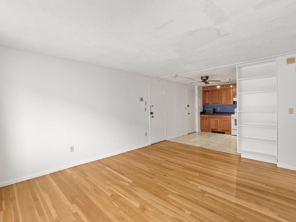 70 Jamaicaway 16, Boston MA 02130