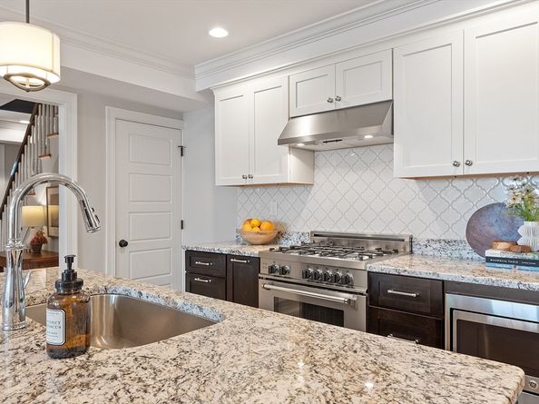 19 Shirley St, Lexington MA 02421