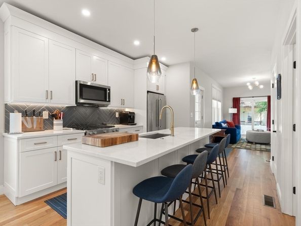 183 Fuller St, 1 1, Boston MA 02124