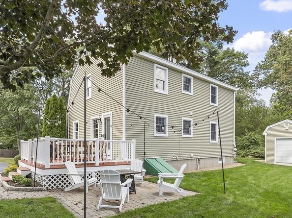 15 Dewey Ave, Wilmington MA 01887