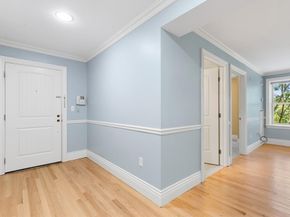 12 Russell Rd 303, Wellesley MA 02482