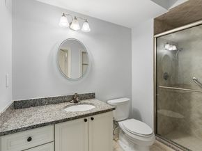 12 Russell Rd 303, Wellesley MA 02482