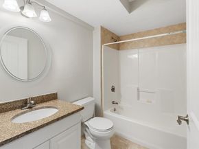 12 Russell Rd 303, Wellesley MA 02482
