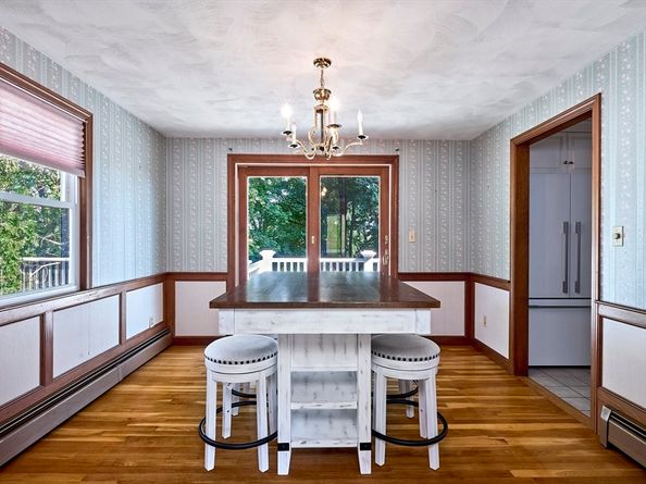 37 Governor Long Rd, Hingham MA 02043