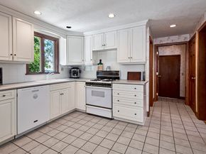 37 Governor Long Rd, Hingham MA 02043