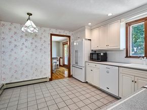 37 Governor Long Rd, Hingham MA 02043