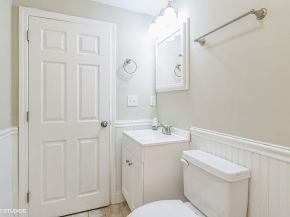 859 Pleasant, Canton MA 02021