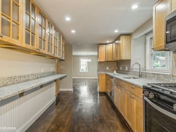 859 Pleasant, Canton MA 02021