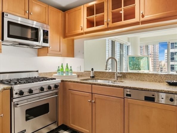 1 Avery St 15D, Boston MA 02111