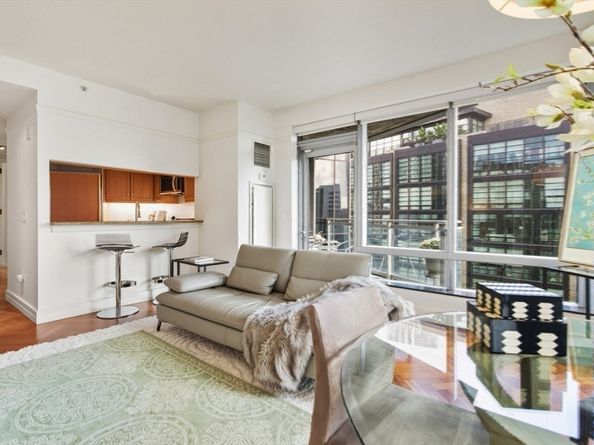 1 Avery St 15D, Boston MA 02111