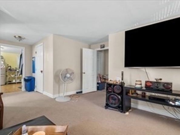 148 N Franklin, Holbrook MA 02343