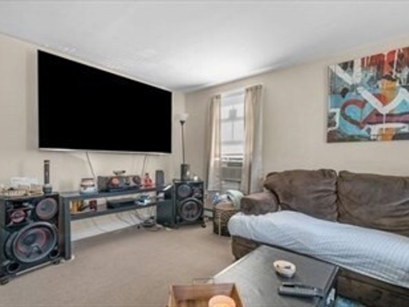148 N Franklin, Holbrook MA 02343