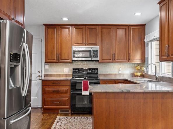 25 Pickman Dr 25, Bedford MA 01730