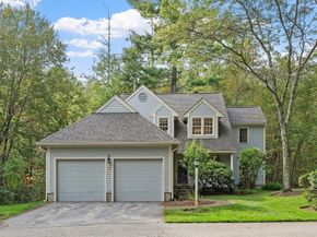 25 Pickman Dr 25, Bedford MA 01730