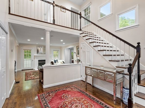 25 Pickman Dr 25, Bedford MA 01730