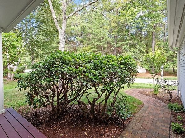 25 Pickman Dr 25, Bedford MA 01730