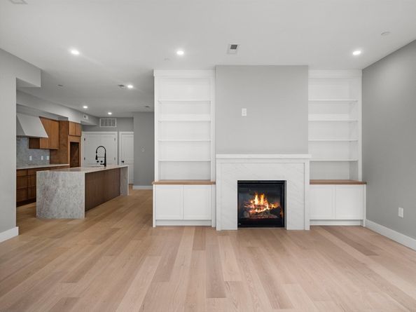 106-108 Bunker Hill St 6P, Boston MA 02129