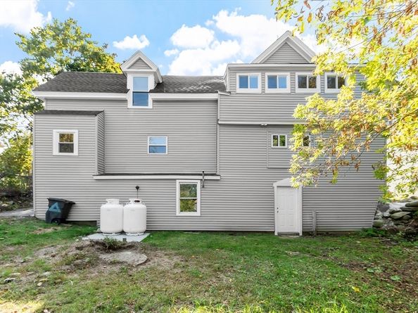 17 Prospect St, Templeton MA 01436