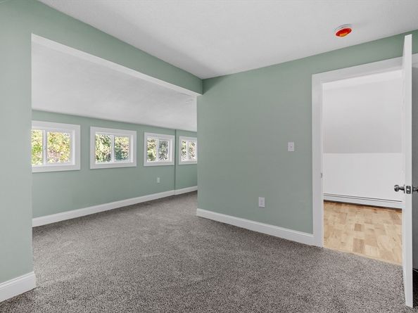 17 Prospect St, Templeton MA 01436