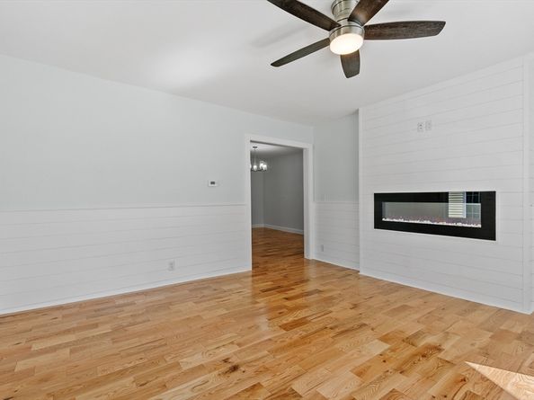 17 Prospect St, Templeton MA 01436