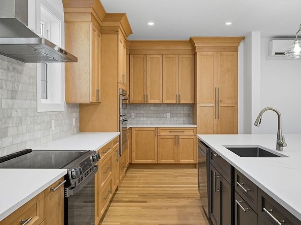 8 Hough Rd., Sutton MA 01590