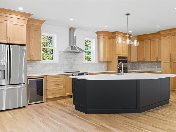 8 Hough Rd., Sutton MA 01590