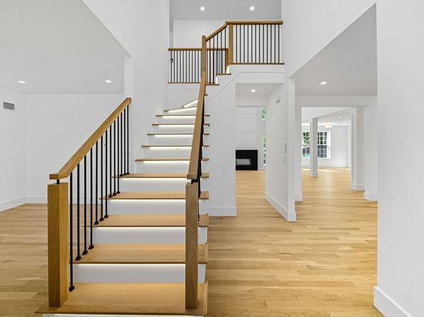 8 Hough Rd., Sutton MA 01590