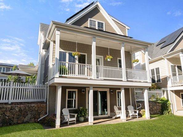 8 Boyde's Crossing, Norfolk MA 02056