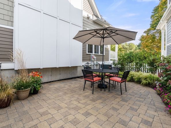 8 Boyde's Crossing, Norfolk MA 02056