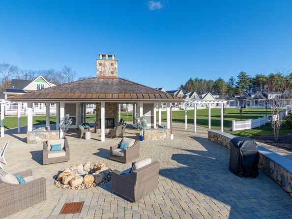 8 Boyde's Crossing, Norfolk MA 02056