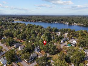36 Elm Rd, Westford MA 01886