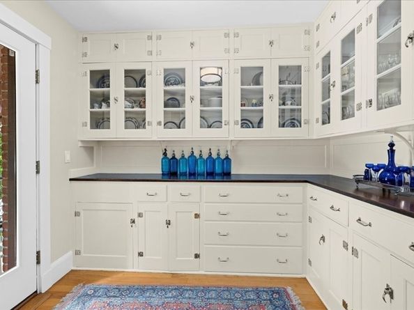 40 Westwood Dr, Worcester MA 01609